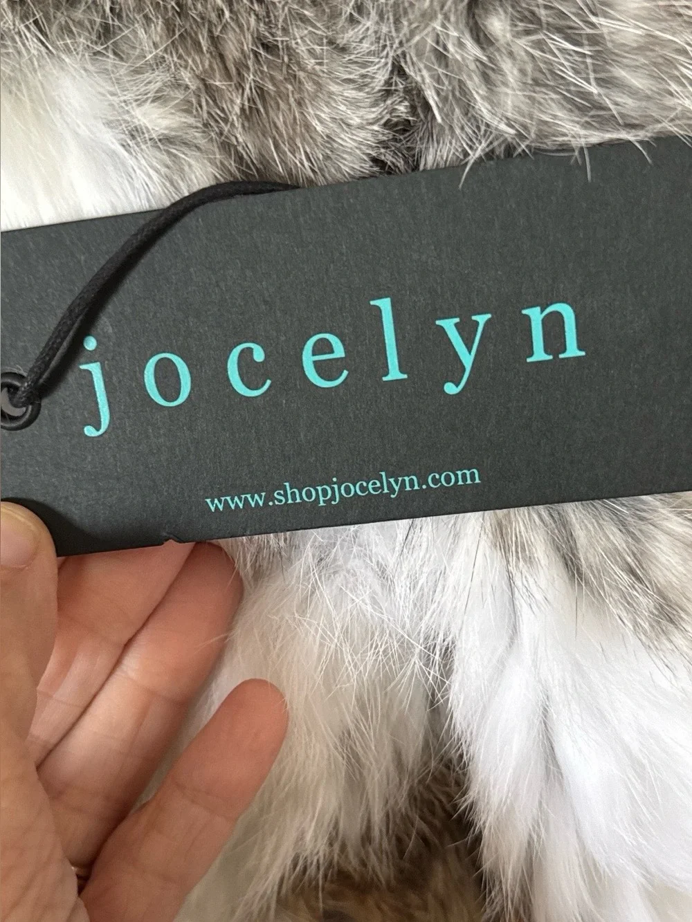 Jocelyn Women’s Real Rabbit Fur Infinity Scarf Petal Multi Chevron Color. NWT!